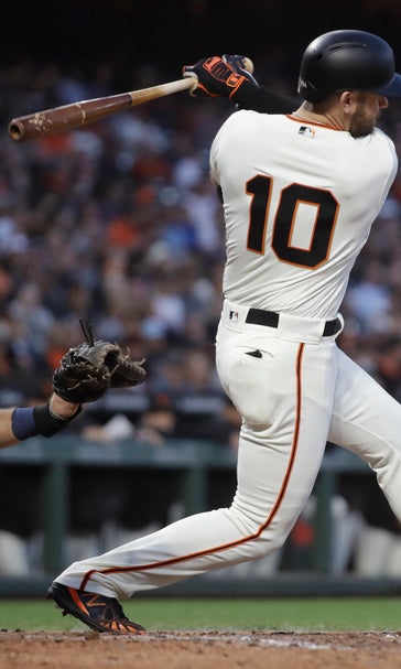 Giants hold on in 9th to beat Padres 4-2